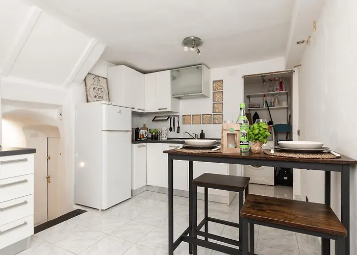 Apartment Rifugio Storico A 50 Passi Dal Duomo, Bilocale Genua