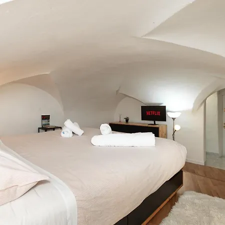 Apartament Rifugio Storico A 50 Passi Dal Duomo, Bilocale Genua