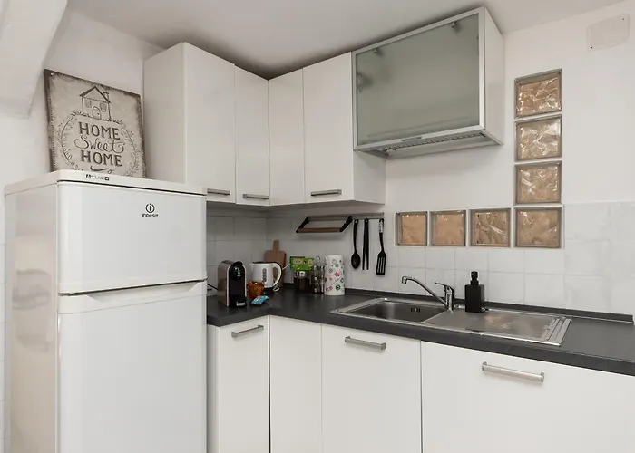 Rifugio Storico A 50 Passi Dal Duomo, Bilocale Appartement